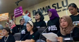Para aktivis perempuan yang menggelar press konfrence di Bawaslu, Senin (8/5/2023). Foto : IST