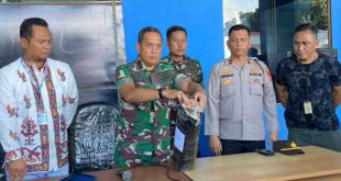 Komandan Lanud Sri Mulyono Herlambang (SMH), Kolonel Pnb Sigit Gatot Prasetyo saat jumpa pers tentang pengamanan paket ganja, Jumat (12/5/2023). Foto : Sumselheadline/Ela