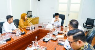 Pj Bupati Muba Apriyadi menerima silaturrahim pengurus IMMUBA di kantor perwakikan Pemkab Muba di Palembang, Senin (19/6/2023). Foto ; Dinkominfo Muba.