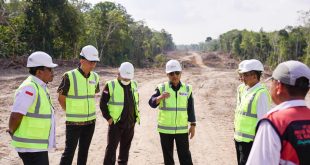 Pj Bupati Muba, Apriyadi memantau progres jalan tol trase Bayunglencir-Tempino, Sabtu (24/6/2023). Foto : Dinkominfo Muba.