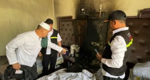 Sebuah kamar hotel jemaah haji Indonesia di kawasan Syisa, Makkah terbakar sebagian, Selasa (4/7/2023). Foto : Dok Panitia Haji Makkah.
