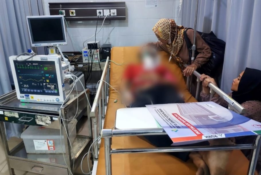 Edwin (18) terbaring koma di rumah sakit karena korban tawuran, Kamis (6/7/2023). Foto : Sumselheadline/Ela