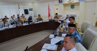 https://coganews.co.id/2023/07/19/hari-libur-tahun-baru-islam-pj-bupati-apriyadi-seharian-ngantor-di-tungkal-jaya/