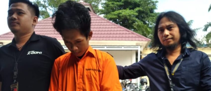 Mamat, pelaku pencuri sepeda motor, Jumat (21/7/3023). Foto : Sumselheadline/Ela