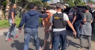 Salah satu pelaku penyerangan anggota Polsek Ulu Musi, dibekuk tim Polda Sumsel dan Polres Empat Lawang, Sabtu (22/7/2023). Foto : Sumselheadline/Ela