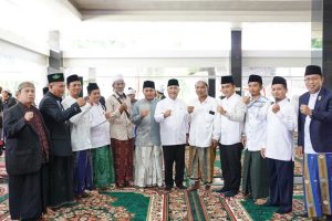 Pj Bupati Muba, Apriyadi bersama para pengurus Forum Fondok Pesantren Sumsel (Forpess) di Pendopoan GPSS Sekayu, Senin (25/7/2023). Foto : Kominfo Muba
