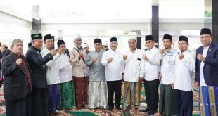 Pj Bupati Muba, Apriyadi bersama para pengurus Forum Fondok Pesantren Sumsel (Forpess) di Pendopoan GPSS Sekayu, Senin (25/7/2023). Foto : Kominfo Muba