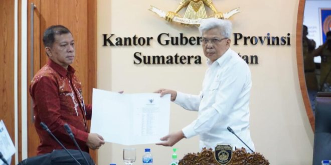 Wagub Sumsel, Mawardi Yahya menerima tim Inspektorat Jenderal Kemendagri di ruang rapat gubernur, Senin (10/7/2023). Foto : Humas Pemprov Sumsel