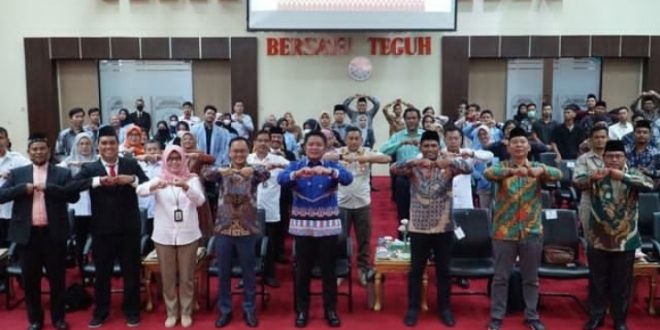 Gubernur Sumsel Herman Deru hadir di acara pengukuhan pengurus ICMI Sumsel di auditorium Pemprov Sumsel, Rabu (5/7/2023). Foto : Humas Pemprov Sumsel.