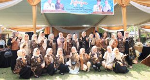Para peserta asal Muba yang ikut festival anjungan di Palembang. Foto : Dinkominfo Muba