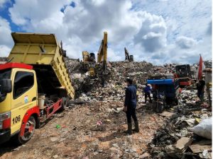 Kawasan TPA Sukawinatan Palembang yang akan dijadikan kawasan TPST, Senin (7/8/2023). Foto : Sumselheadline/Pitria