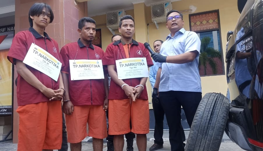 Timsus Polda Sumsel bekuk tiga bandar narkoba asal Aceh, Kamis (24/8/2023). Foto : Sumselheadline/Ela