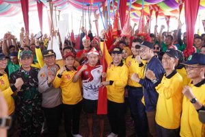 PJ Bupati Muba saat hadir di lomba bidar berhadiah mobil di Desa Teluk Kijing, Minggu (20/8/2023). Foto : Dinkominfo Muba.