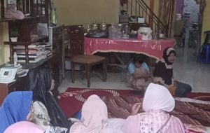 Jenazah Yulianan saat disemayamkan di rumah duka, Minggu (27/8/2023). Foto : Sumselheadline/Ela.