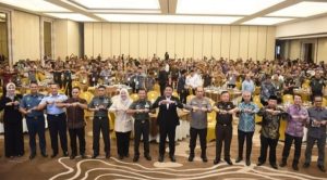 Gubernur Sumsel, Herman Deru saat membuka Rakor Forkopimda Kabupaten/Kota se-Sumsel di Wyindam Hotel, Palembang, Kamis (21/9/2023). Foto : Humas Pemprov Sumsel.