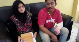 Angga melaporkan kejadian pembacokan kepada Polrestabes Palembang, Kamis (7/9/2023). Foto : Sumselheadline/Ela.