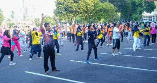 Para pejabat dan jajaran Pemkab Muba menggelar senam pagi bersama, Jumat (1/9/2023). Foto : Dinkominfo Muba.