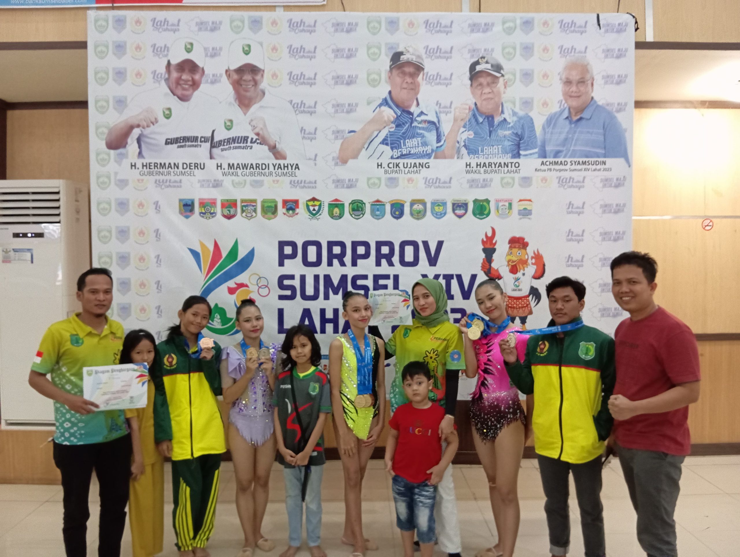 Para atlet senam Muba yang berhasil meraih empat emas, dua perak, dan satu perunggu di Porprov XIV Lahat. Foto : Dok Tim Senam Muba.