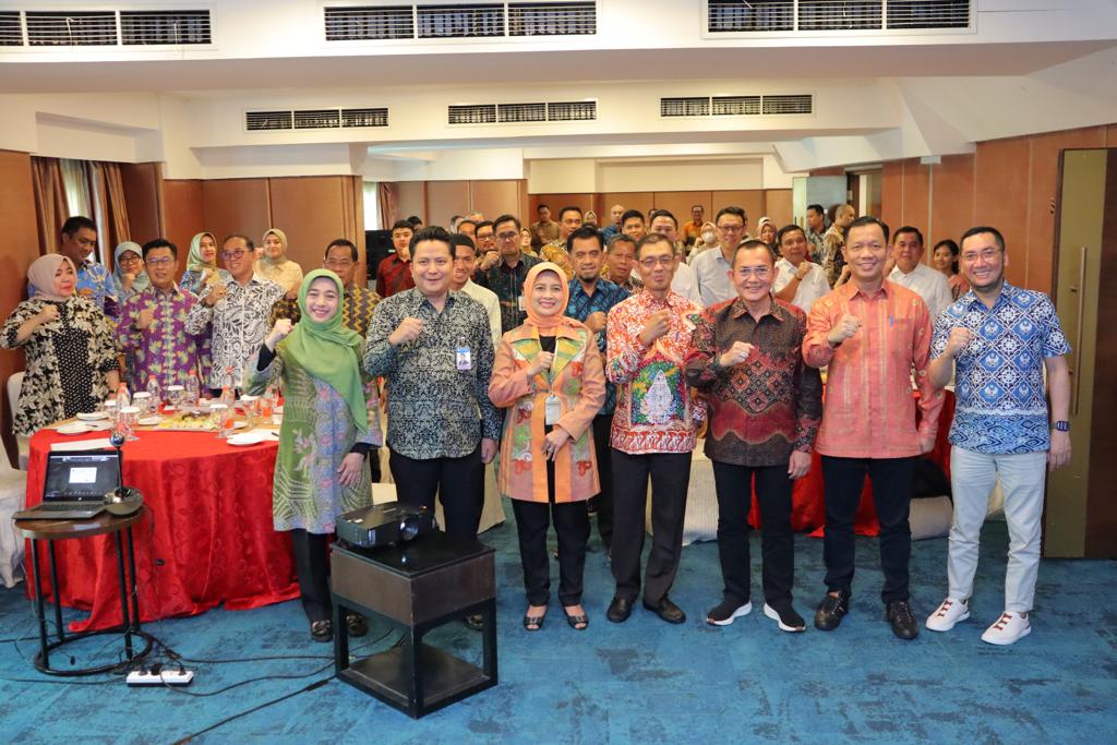 Perwakilan Pemerintah Kota Palembang dan Pemerintah Provinsi Sumatera Selatan penandatanganan perjanjian kerjasama antar daerah (KAD) dengan Kabupaten Bima dan Nganjuk di Jakarta (20/09/2023). Foto : Dok Tim Pengendalian Inflasi Daerah (TPID) Kota Palembang.