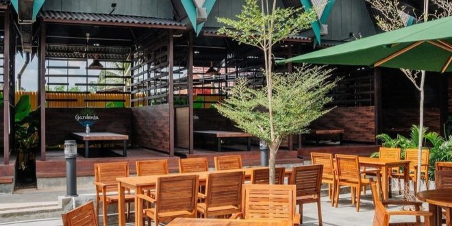 Salah satu restoran besar di Palembang yang menjadi penyumbang pajak. Foto : Sumselheadlin/pitria