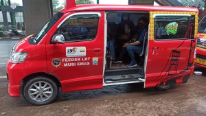Mobil feederer LRT Palembang, Rabu (6/10/2023). Foto : Sumselheadline/Ela