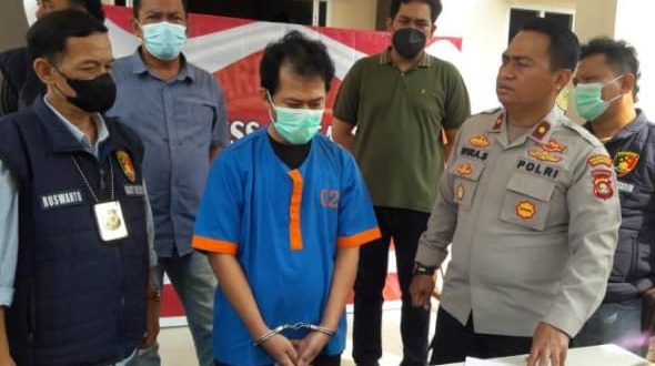 Jaka Pedana, pemilik EO yang menipu 14 calon pengantin di Palembang, Sabtu (27/10/2023). Foto : Sumselheadline/Ela