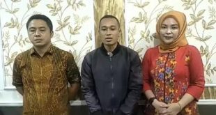 Yongki, diperiksa polisi karena menyebar hoax tentang beras plastik di Muaraenim, Minggu (29/10/2023). Foto : Sumselheadline/Ela.