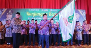 Pj Sekda Muba, Musni Wijaya menghadiri silaturahim anggota Ikatan Keluarga Muba di Kota Batam, Minggu (12/11/2023). Foto : Dinkominfo Muba