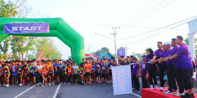 Ribuan warga Muba mengikuti Muba Fun Run di Kota Sekayu, Sabtu (18/11/2023). Foto : Dinkominfo Muba.