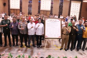 Deklarasi pemilu damai di Golden Sriwijaya Building, Palembang, Senin (27/11/2023). Foto : Sumselheadline/Ela.