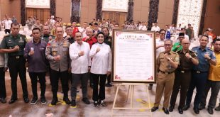 Deklarasi pemilu damai di Golden Sriwijaya Building, Palembang, Senin (27/11/2023). Foto : Sumselheadline/Ela.