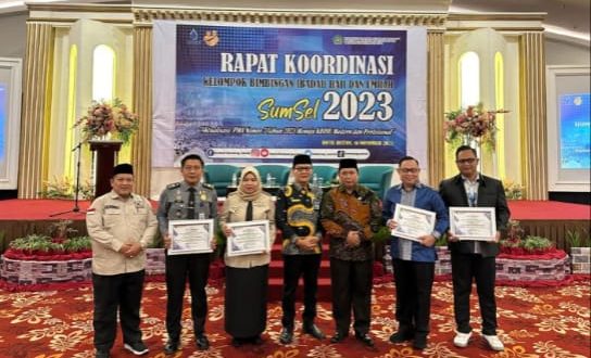 Kantor Imigrasi Palembang menerima penghargaan dari Kanwil Kemenag Sumsel, Jumat (17/11/2023). Foto : Sumselheadline/Ela.