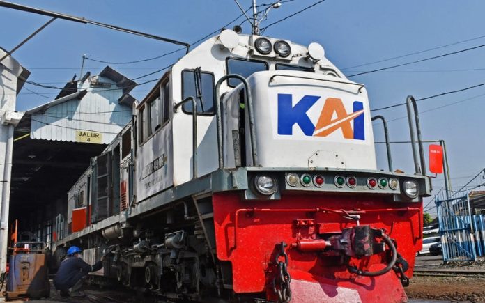 Kereta api yang sudang mangkal di Stasiun Kertapati, Palembang. Foto : Dok PTKA.