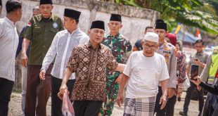 Pj Bupati Muba, Apriyadi saat safari Jumat di Sungai Keruh, Jumat (3/11/2023)