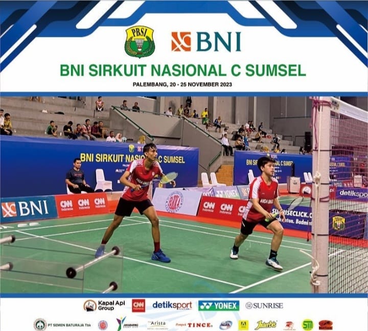 Bermain di kategori ganda dewasa U23, due Budi/Darren dari PB Bintang Kejora kalah atas Binar Putra/Zidane dari PB Jaya Raya, Selasa (21/11/2023). Foto : Dok Humas Panitia Sirnas.