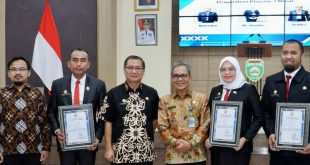 Sekda Sumsel, Supriyono saat menutup Diklat Kepemimpinan Administrator Angkatan 3 Pemprov Sumsel, Jumat (22/12/2023). Foto: Humas Pemprov Sumsel.