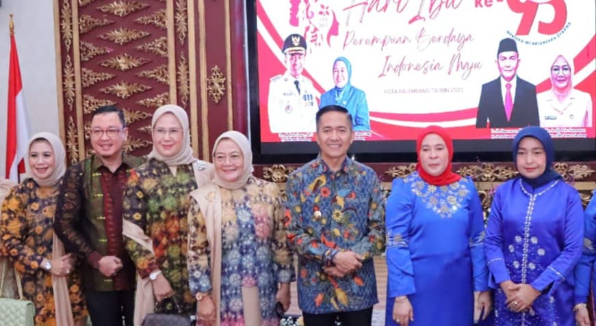Pj Walikota Palembang Ratu Dewa hadir di Hari Ibu ke-95 tahun 2023, di Rumah Dinas Walikota Palembang, Rabu (20/12/2023). Foto: Sumselheadline/Pitria.