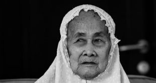 Hj Zalifah Binti Samsudin . Foto: Dok Pribadi Ratu Dewa.