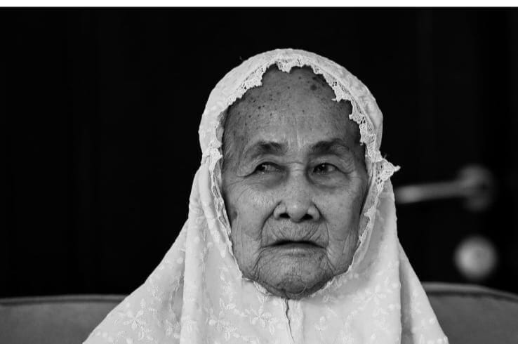 Hj Zalifah Binti Samsudin . Foto: Dok Pribadi Ratu Dewa.