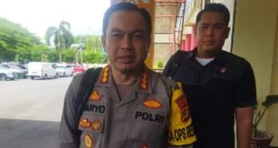 Kapolrestabes Palembang, Kombes Pol Harryo Sugihhartono, di dampingi Kasat Reskrim AKBP Haris Dinzah. Foto : Sumselheadline/Ela.