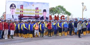 Apel siaga banjir dengan 500 petugas di pelataran BKB Palembang, Kamis (4/1/2024). Foto: Sumselheadline/Pitria.