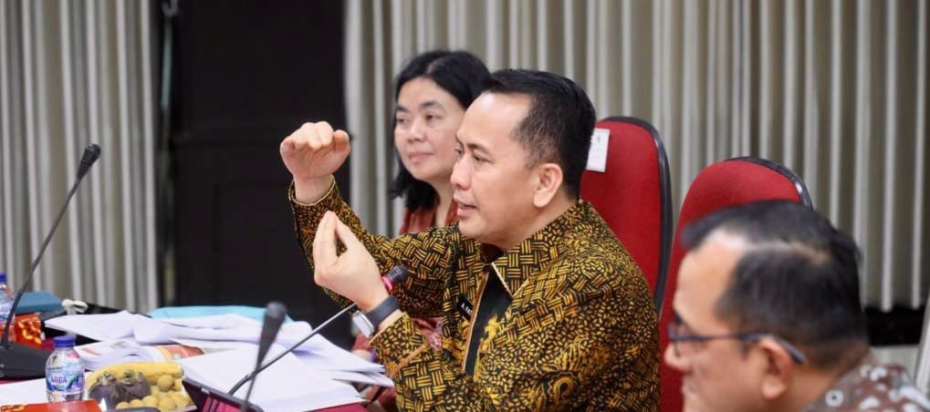 Pj Gubernur Sumsel, Agus Fatoni saat paparan Capaian Kinerja 106 Indikator dan 10 Program Prioritas dari Provinsi Sumatera Selatan. Foto: Humas Pemprov Sumsel.