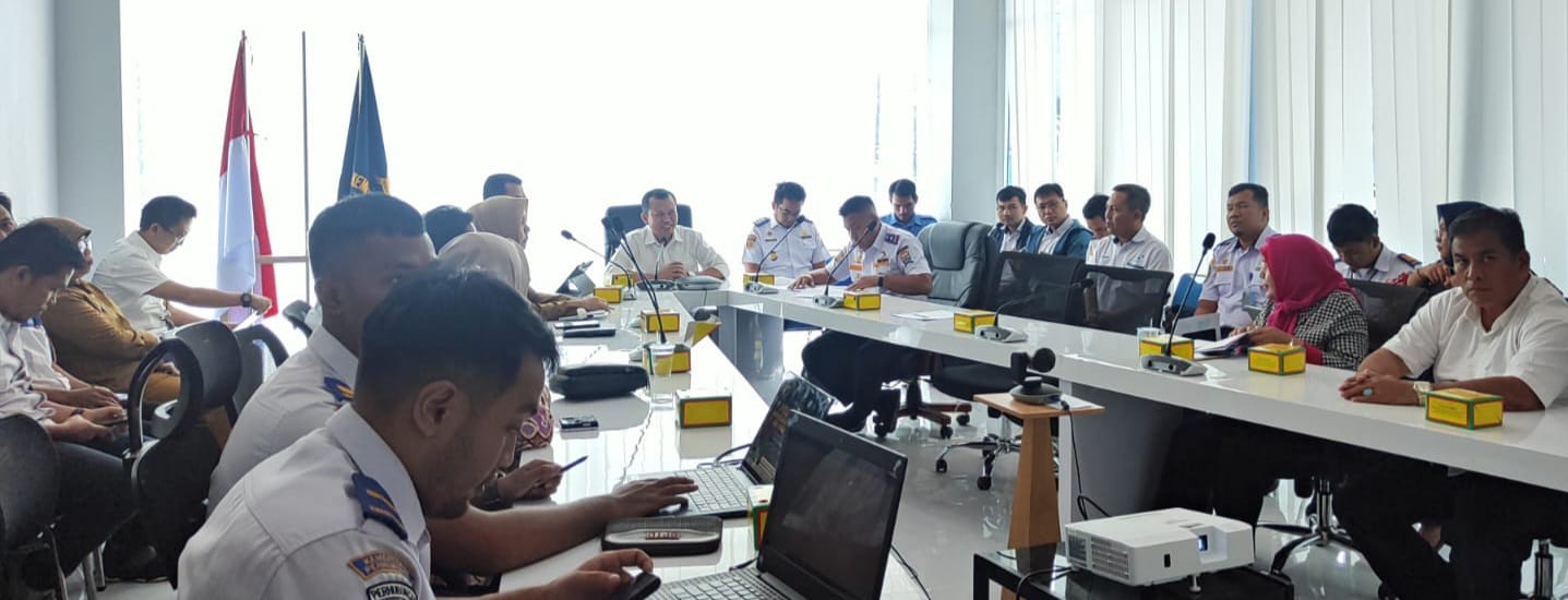 Suasana rapat antara pihak Kemenhub RI dan Pemkot Palembang, Senin (8/1/2024). Foto; Sumselheadline/Pitria.
