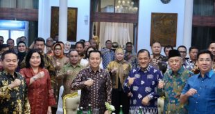 Pj Gubernur Sumsel, Agus Fatoni dan sejumlah pejabat lainnya apada acara Refleksi Capaian Kinerja Pembangunan Provinsi Sumsel Tahun 2023 yang digelar di Griya Agung Palembang. Foto: Humas Pemprov Sumsel.