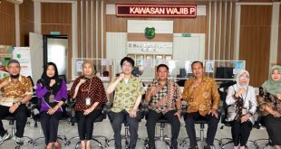 Dr Hasegawa, asal Institut Penelitian Kebudayaan Asia Universitas Toyo, Jepang, saat datang ke Dinkes Muba, Jumat (12/1/2024). Foto: Dinkominfo Muba.