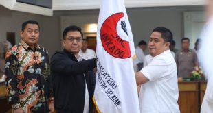 Ruben dilantik menjadi Ketua Indonesia Karete-Do (Inkado) Kota Palembang, Jumat (5/1/2024). Foto: Sumselheadline/{itria.
