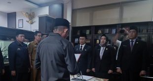 Pj Sekretaris Daerah Kota Palembang melantik tiga pejabat di lingkungan Pemkot, Senin (22/1/2024). Foto: Sumselheadline/Pitria.