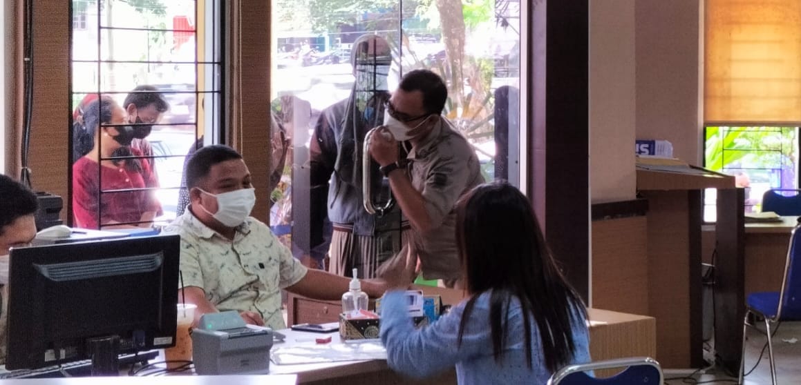 Suasana perekaman e-KTP di Disdukcapil, Palembang, Senin (8/1/2024). Foto: Sumselheadline/Pitria.