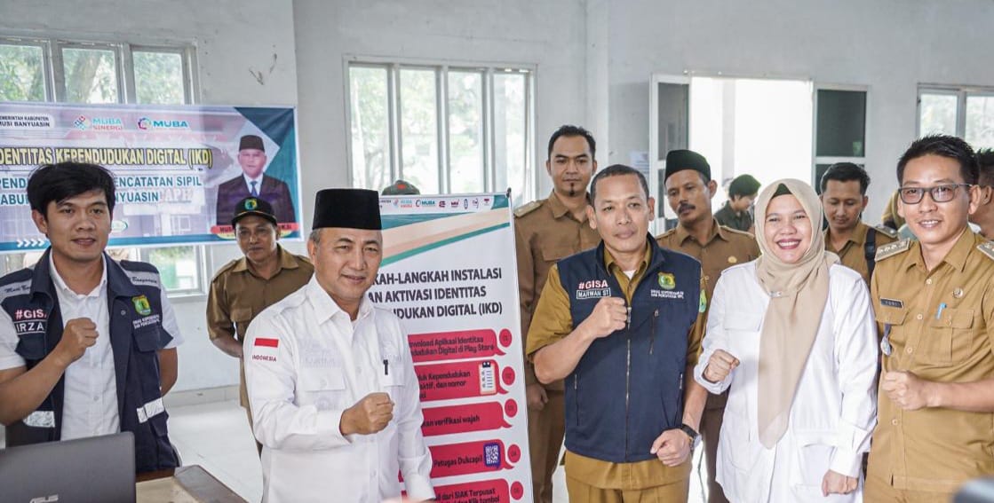 Pj Bupati Muba, Apriyadi mentori langsung perangkat desa yang saat ini sedang melakukan Musyawarah Perencanaan Pembangunan di Kecamatan Tungkal Jaya, Selasa (30/1/2024). Foto: Dinkominfo Muba.