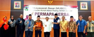 Ketua PKS Sumsel, M Toha bersilaturrahmim dengan pengurus Badan Musyawarah Keluarga Minangkabau (BMKM) Sumsel. Foto: Dok PKS Sumsel.